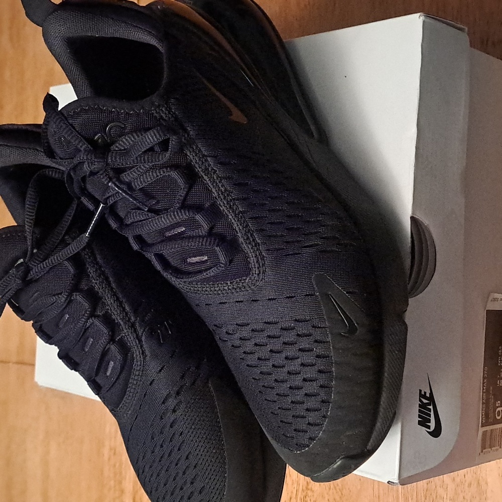 Women's Black Nike Air 9.5